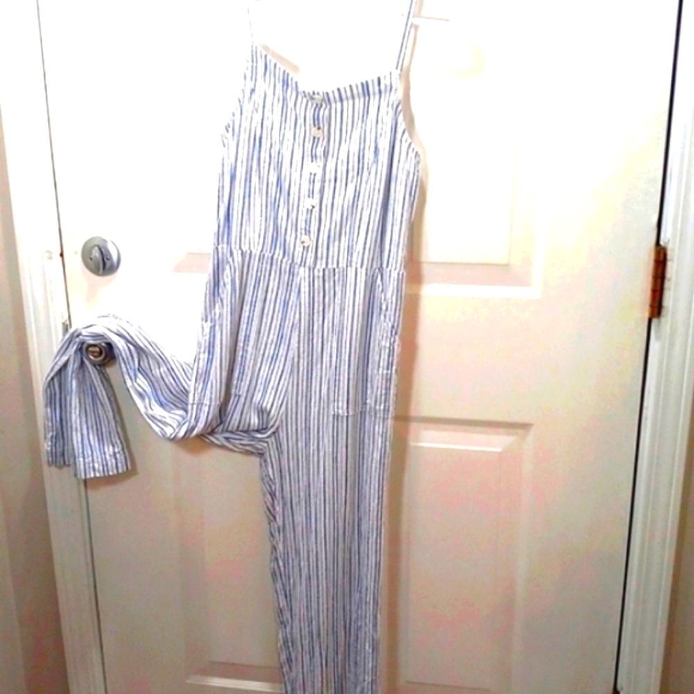 Old Navy, Jumpsuit Blue/WhiteSz Small,adj straps, Linen Rayon, sz S LAST CHANCE